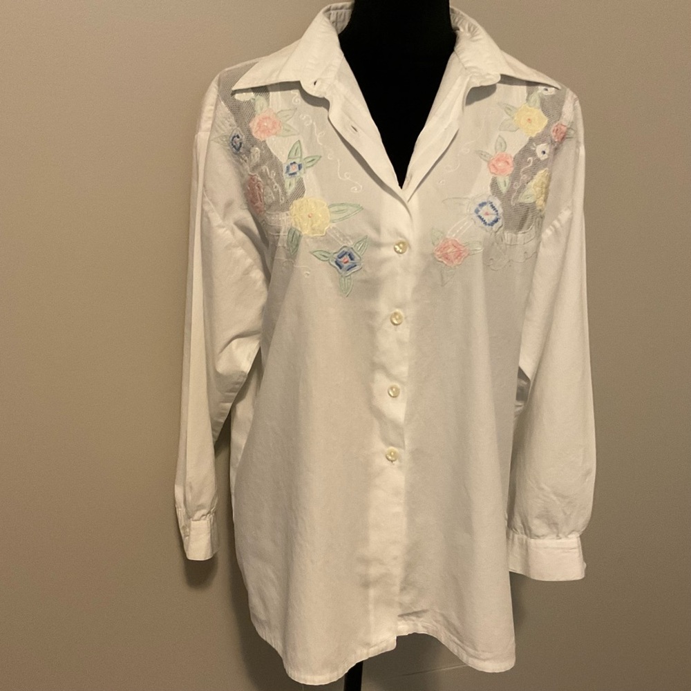 Vintage Jessica Ivory Blouse with Pastel Embroidery